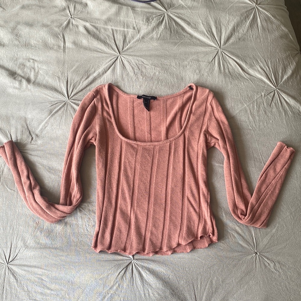 Long sleeve crop
